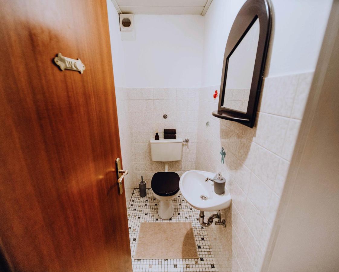 Grosse 3 Zimmer Ferienwohnung Koblenz Wallersheim Mit Pkw Stellplatz Exteriér fotografie